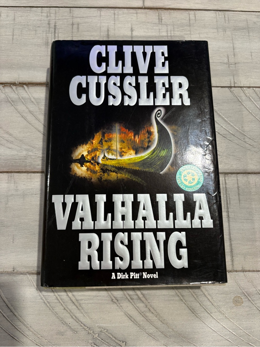2001 Clive Cussler Valhalla Rising Hardcover Book, A Dirk Pitt Novel